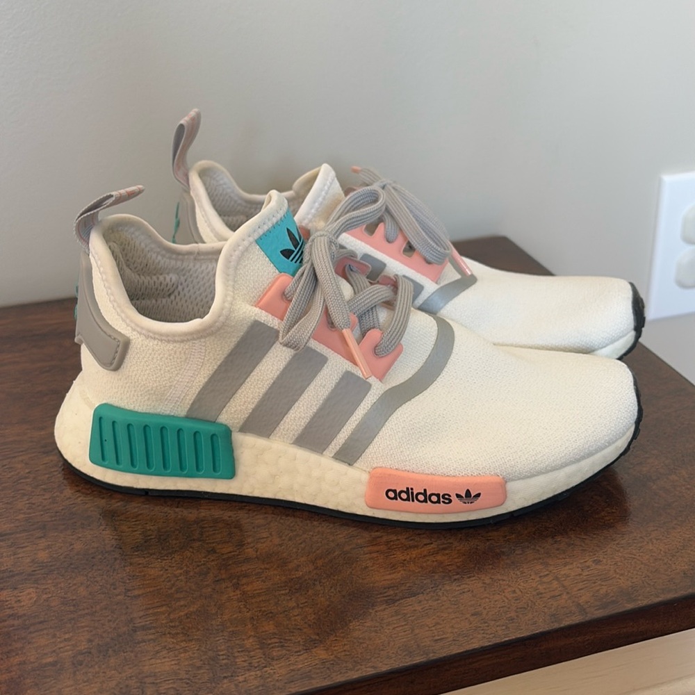 Addias kids shoes size 5.5